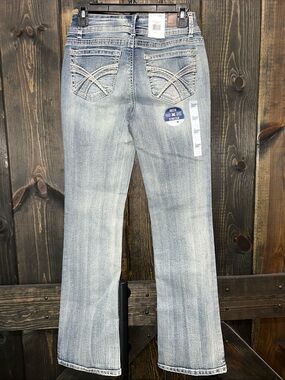 NWT Wallflower Luscious Curvy Bootcut Jeans 26 Low Rise 3 Y2K Faded Western Boho